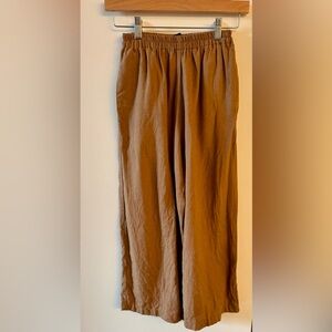 Museum women’s brown linen pants